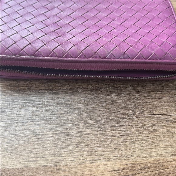 Bottega Veneta Purple Woven Wallet - Picture 6 of 7